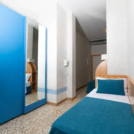 Otel Sampaoli