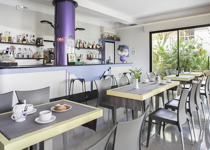 Sampaoli 3* 벨레지아아지마리나